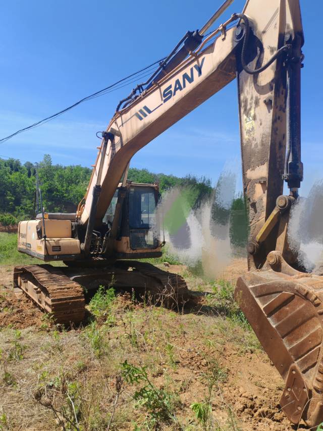 Buy Sany 215C-9 Used Excavator / 2