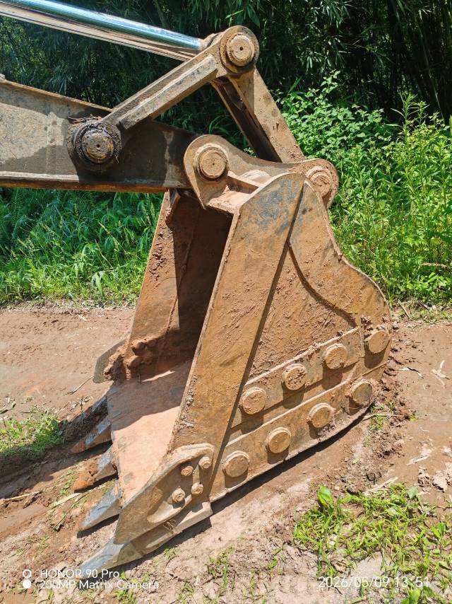 Buy Volvo 120D Used Excavator / 3
