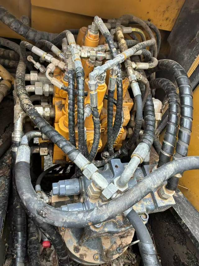 Buy Sany C135-10 Used Excavator / 2