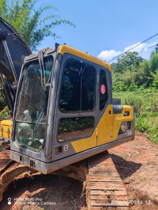 Buy Volvo 120D Used Excavator / 9
