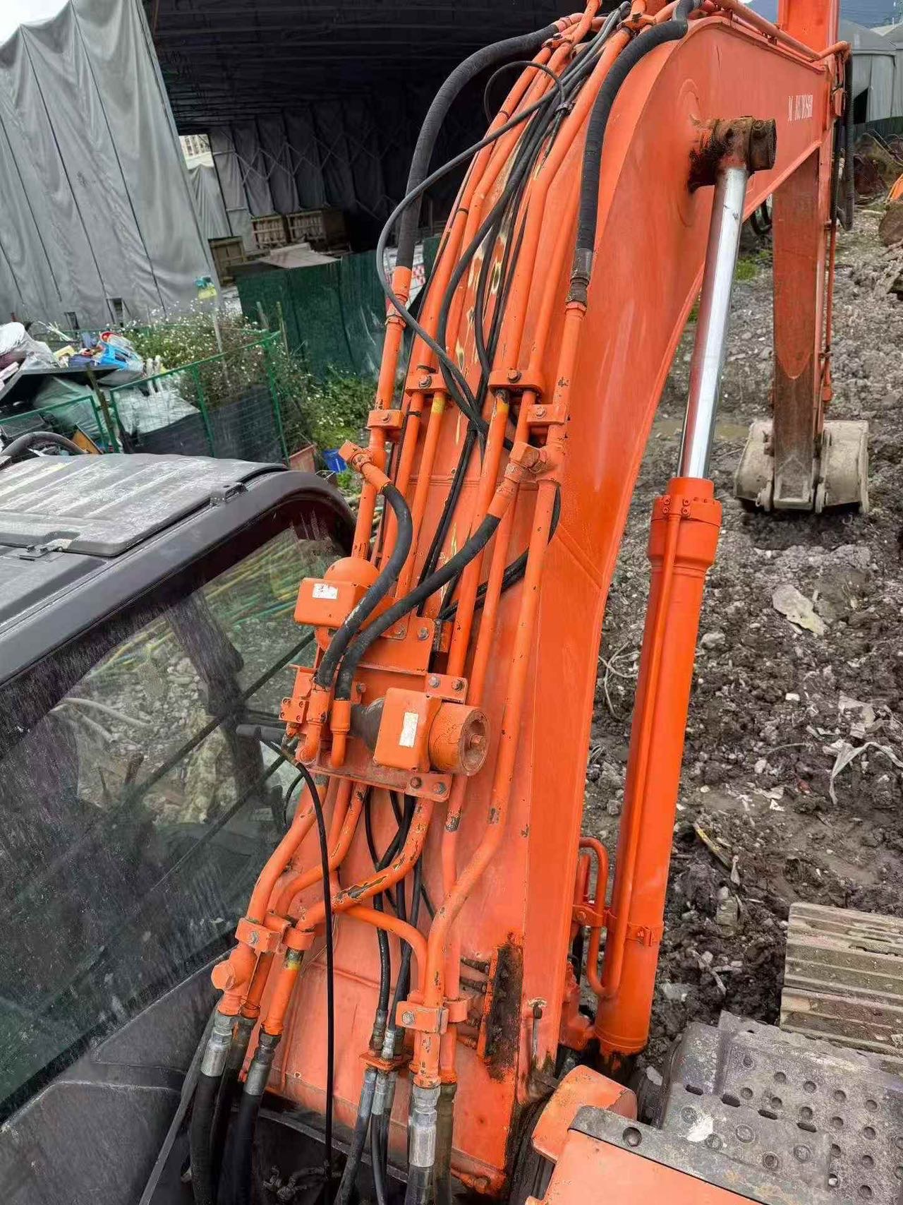 Buy Hitachi EX200-3 Used Excavator / 7