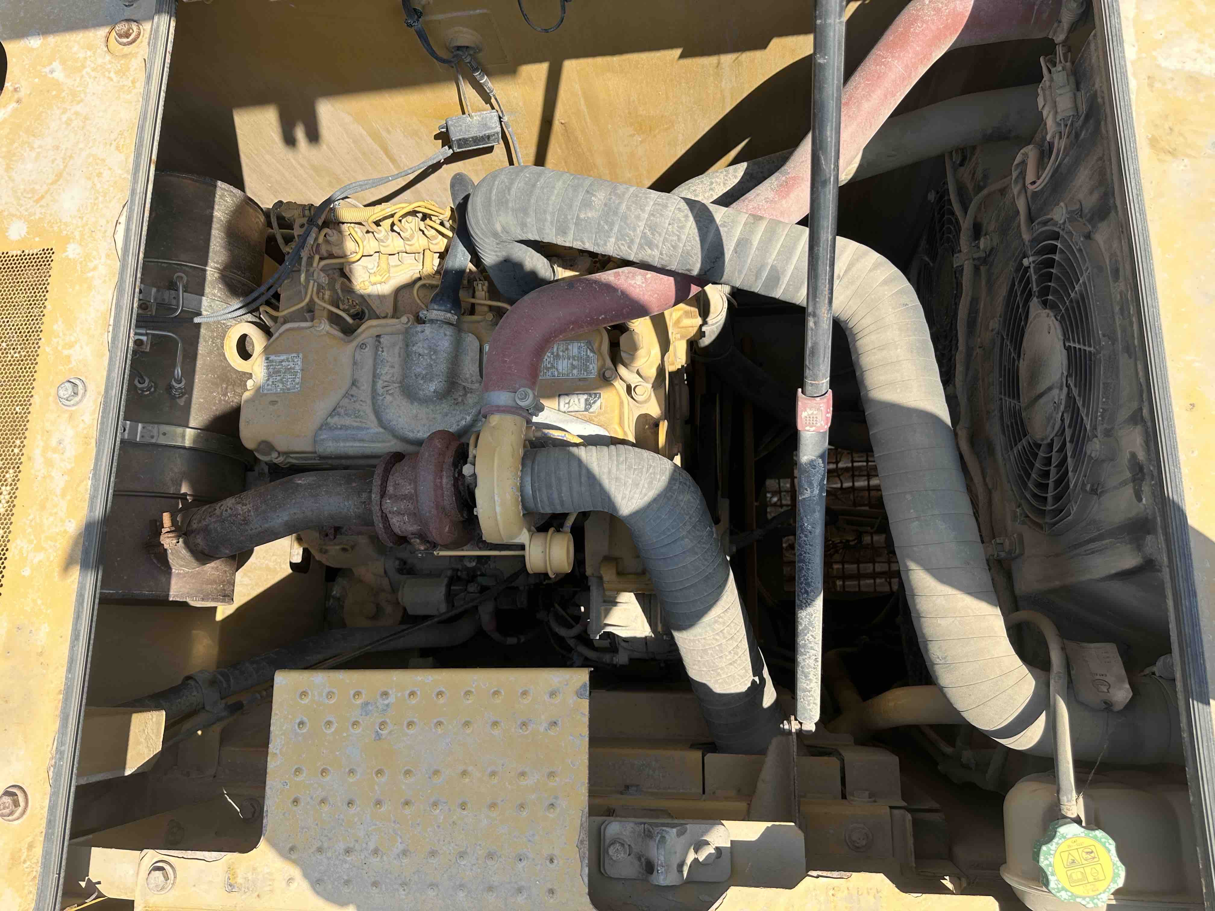 Buy Caterpillar 320C Used Excavator / 6