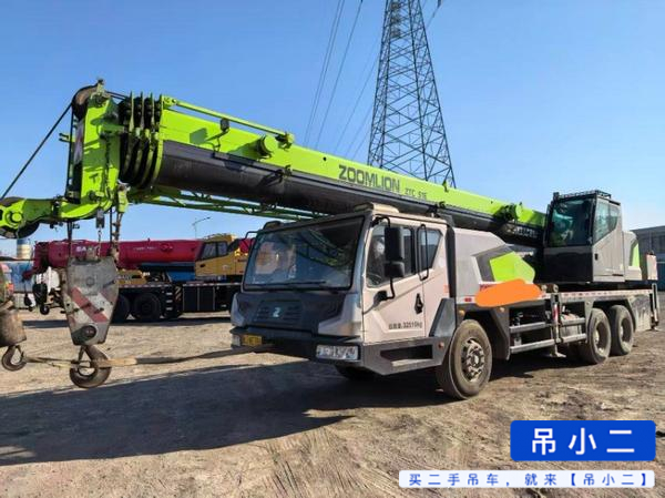 Купить Подержанный Кран Zoomlion ZTC251E552 / 2