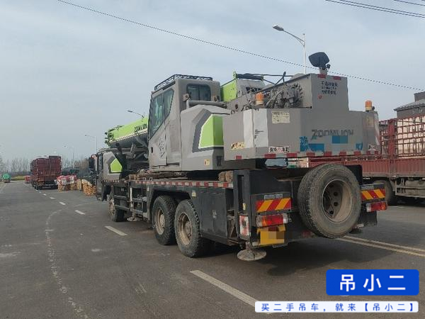 Comprar Zoomlion ZTC251VE562 Usado Grúa