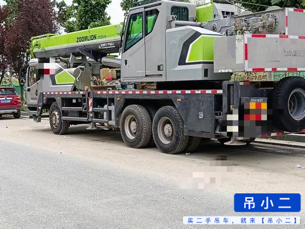 Acheter Grue Zoomlion ZTC251VE562 d'occasion / 4