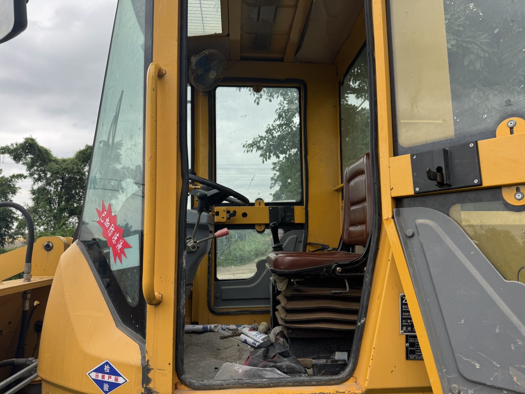 Buy SDLG 6T Used Loader / 5
