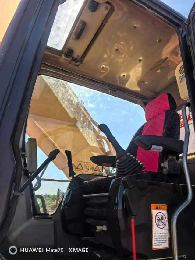 شراء حفارة Sany SY215C مستعملة / 8