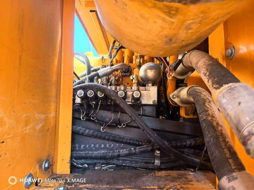 Buy Sany SY235H Used Excavator / 6