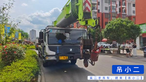 شراء Zoomlion ZTC251VE562 مستعمل رافعة