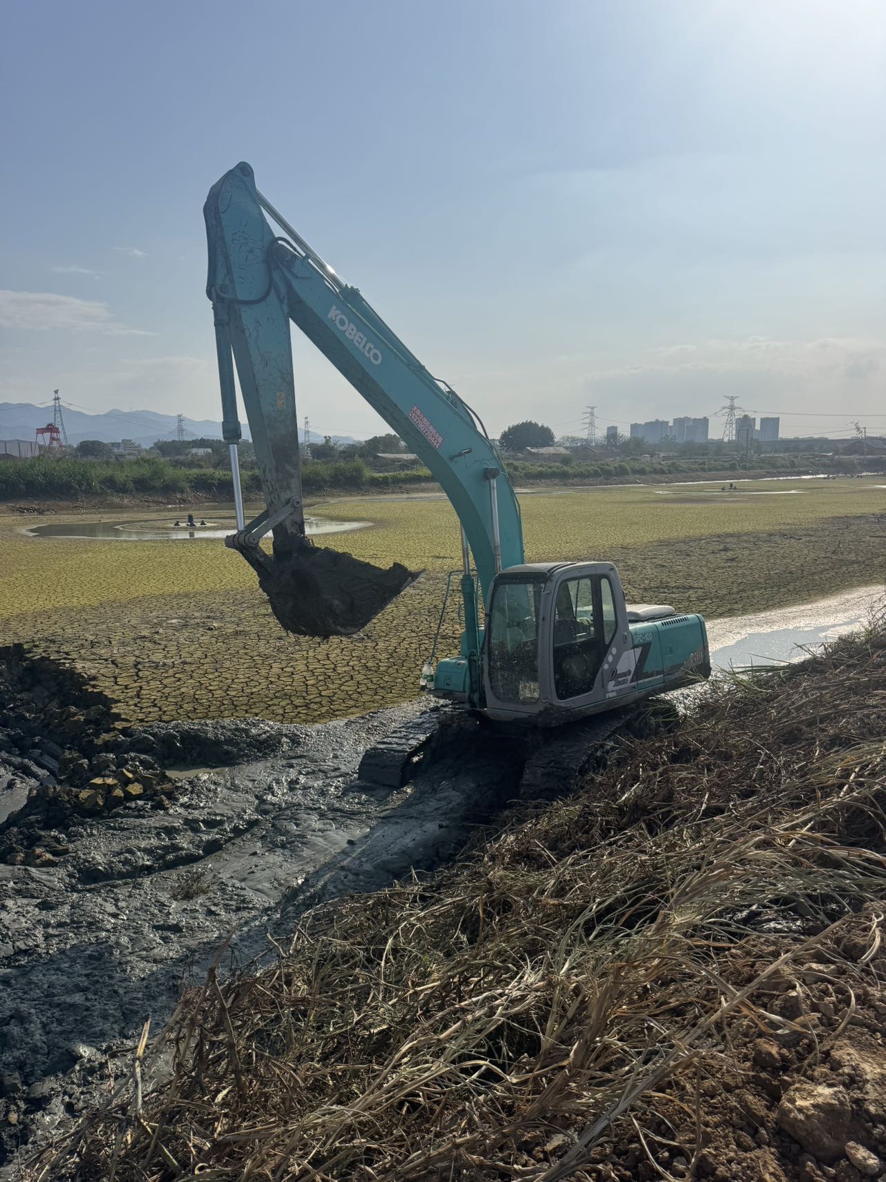 Buy Kobelco 200-8 Used Excavator / 3
