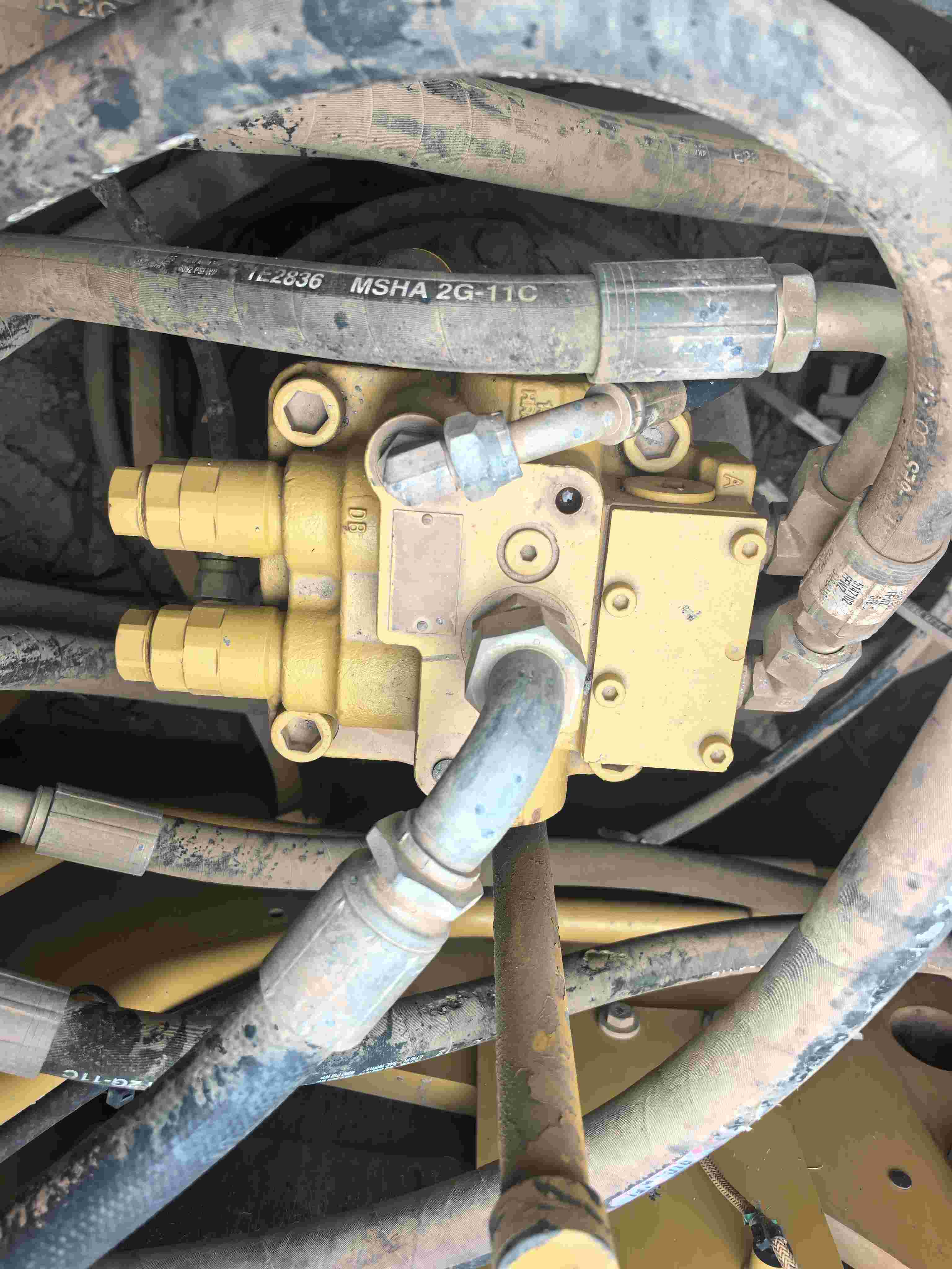 Buy Caterpillar 320C Used Excavator / 12