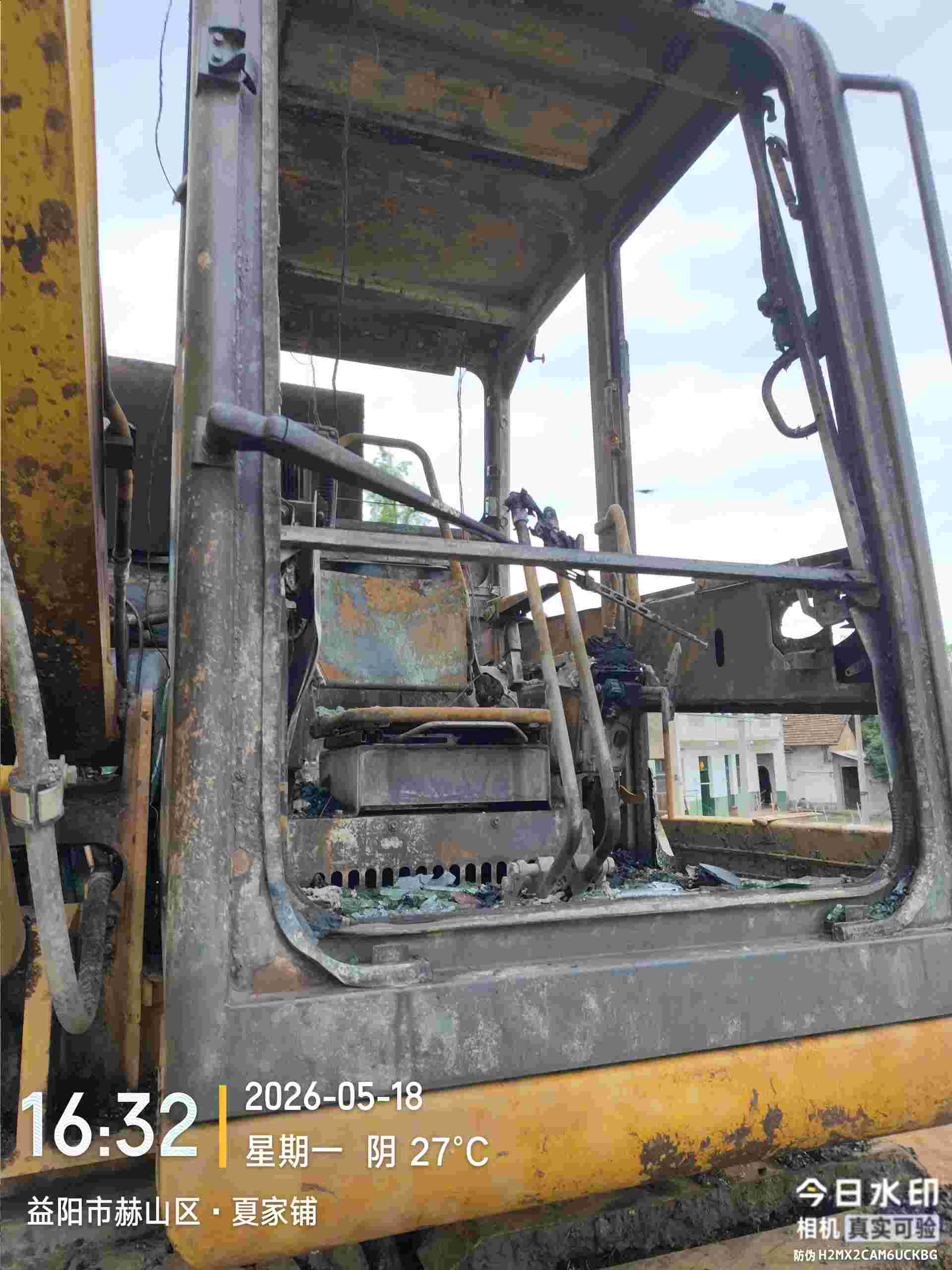 Buy Komatsu PC60-7 Used Excavator / 13