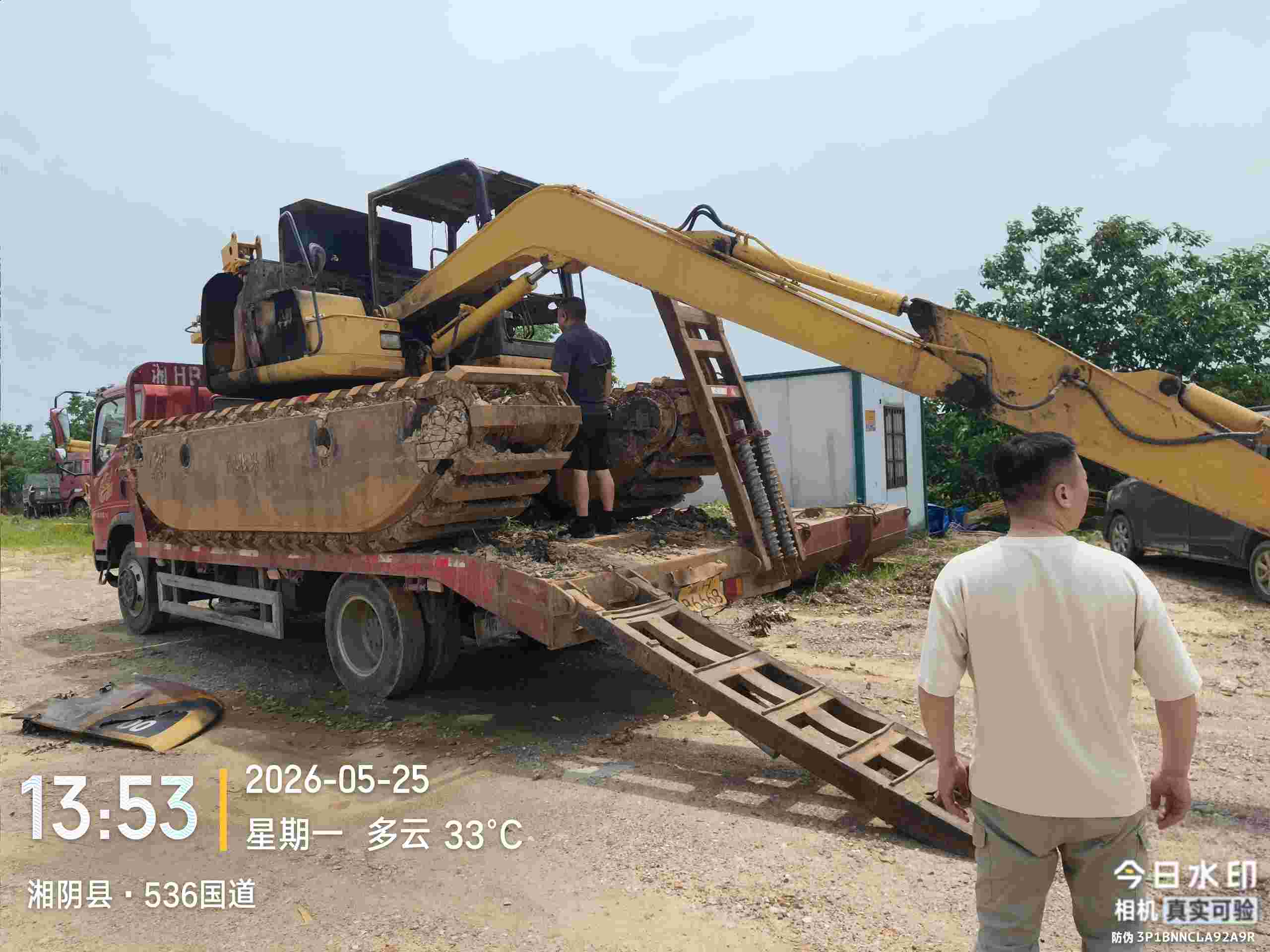 Buy Komatsu PC60-7 Used Excavator / 6