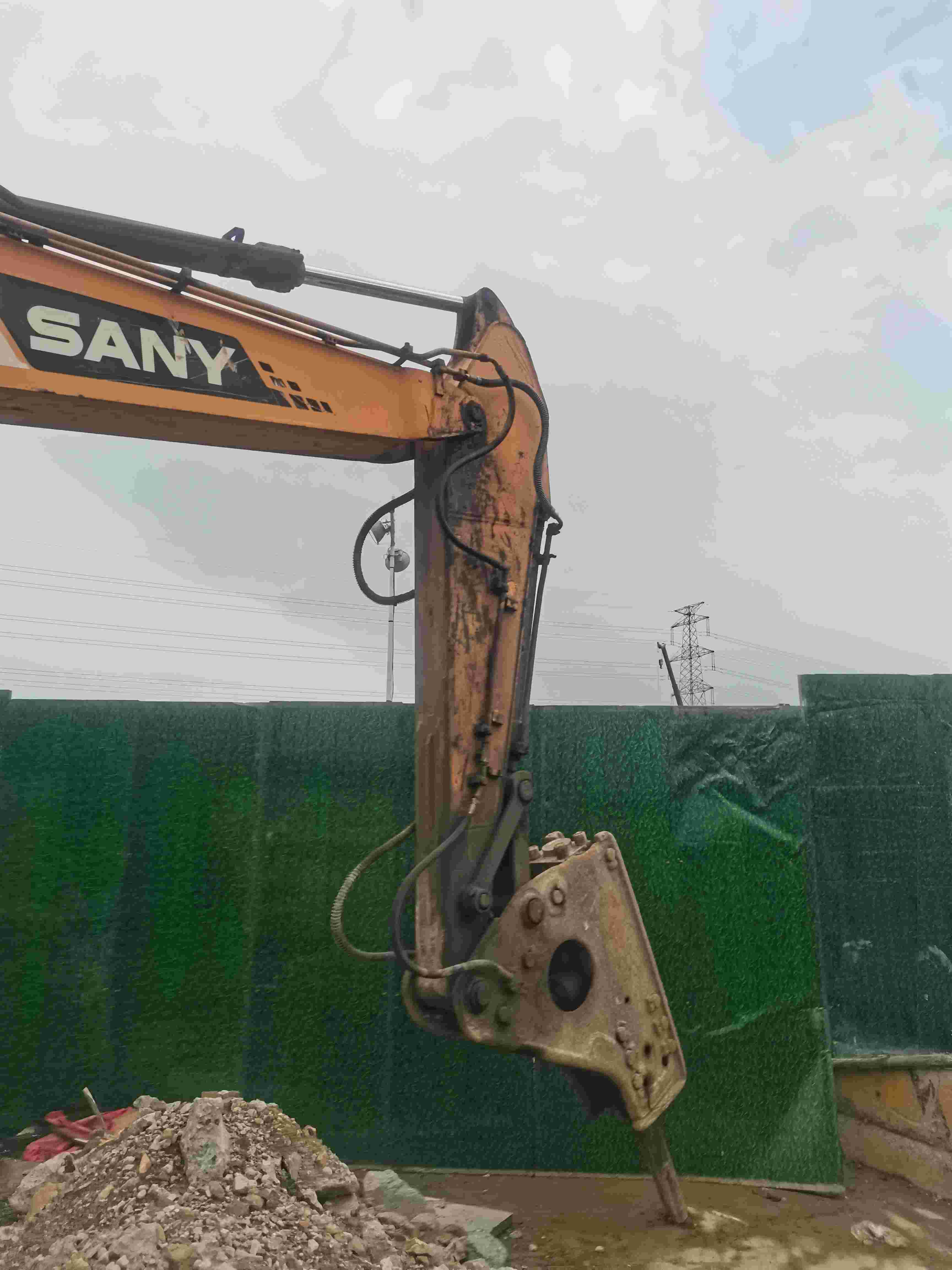 Buy Sany 205C-8 Used Excavator / 14