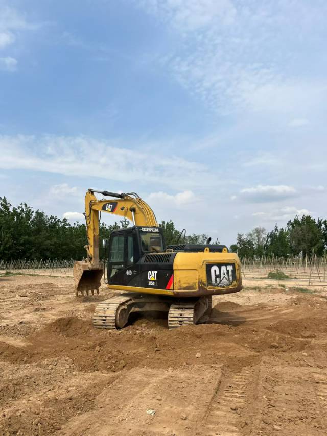 Купить Подержанный Экскаватор Caterpillar M315D / 4