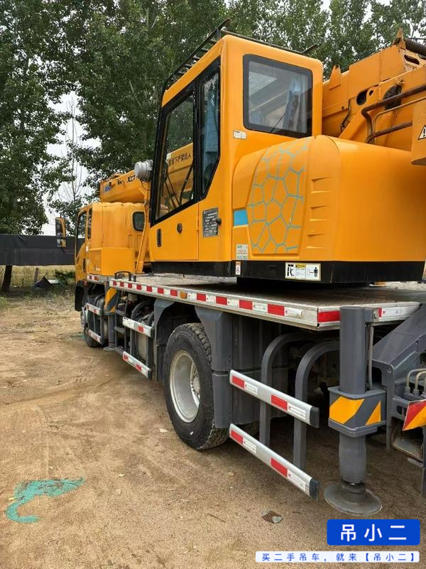 Buy XCMG XCT8 Used Crane / 4
