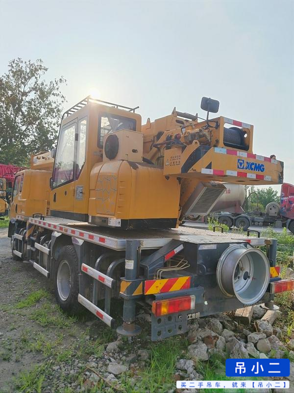 Buy XCMG X8 Used Crane / 4