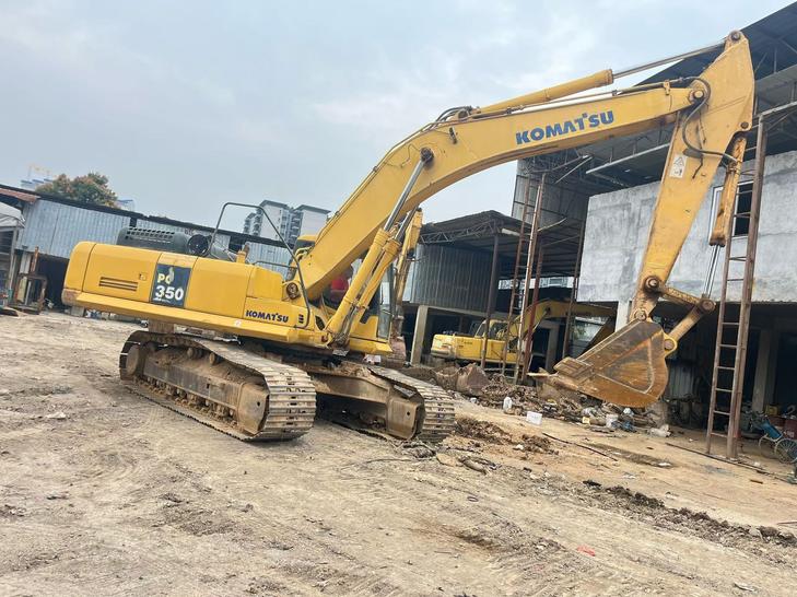 Buy Komatsu PC350-7 Used Excavator / 1