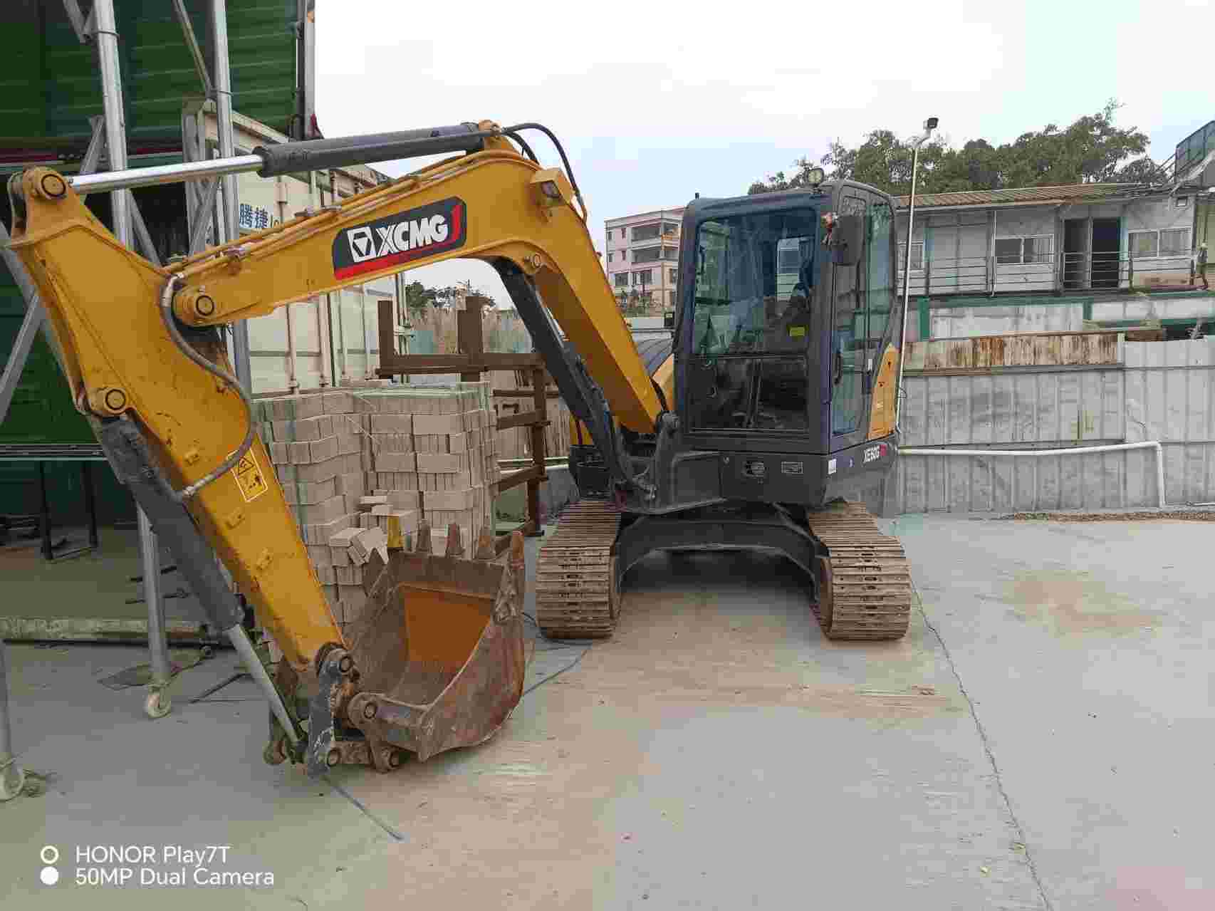 Buy XCMG 40 Used Excavator / 2