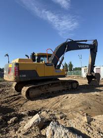 Buy Volvo 210D Used Excavator / 6 Buy Volvo 210D Used Excavator / 6