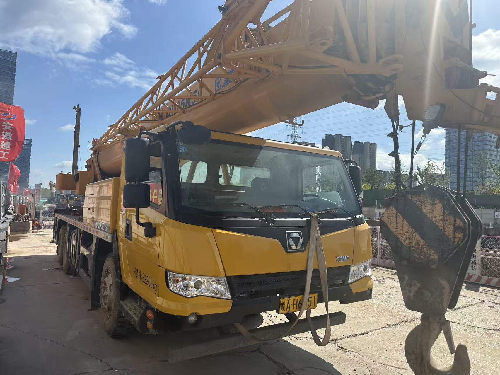 Buy XCMG QY25K5C Used Crane / 3 Buy XCMG QY25K5C Used Crane / 3