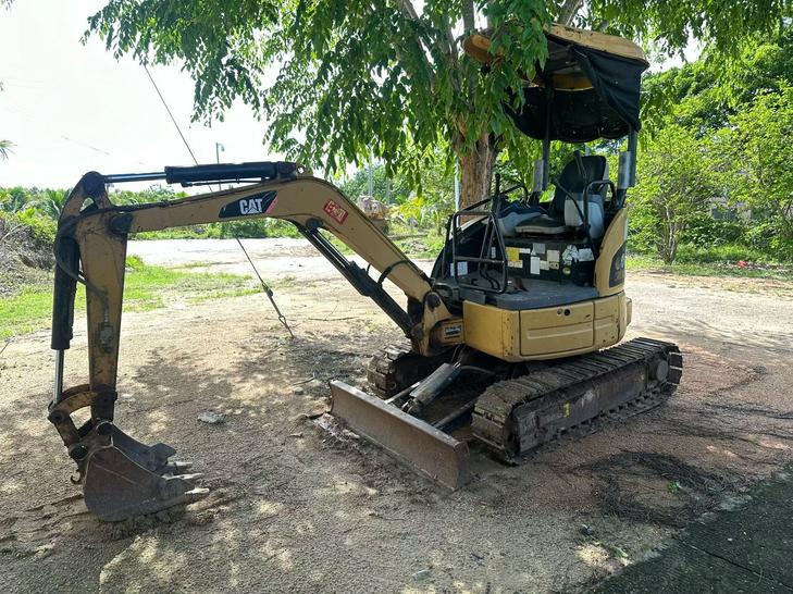 Buy Caterpillar 302CR Used Excavator / 1