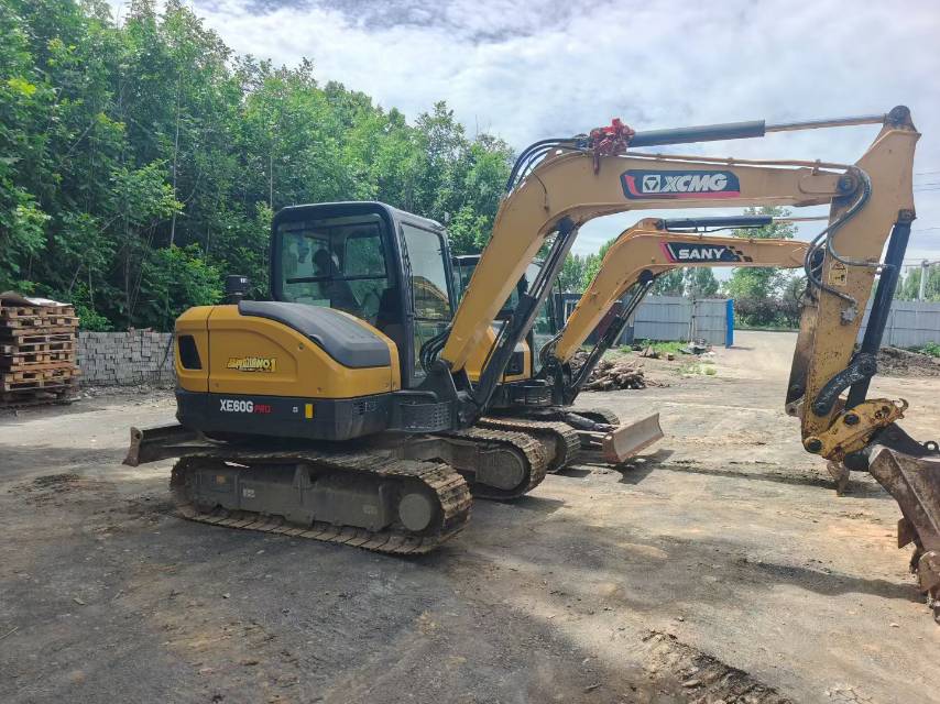 Buy XCMG XE60WA Used Excavator / 2