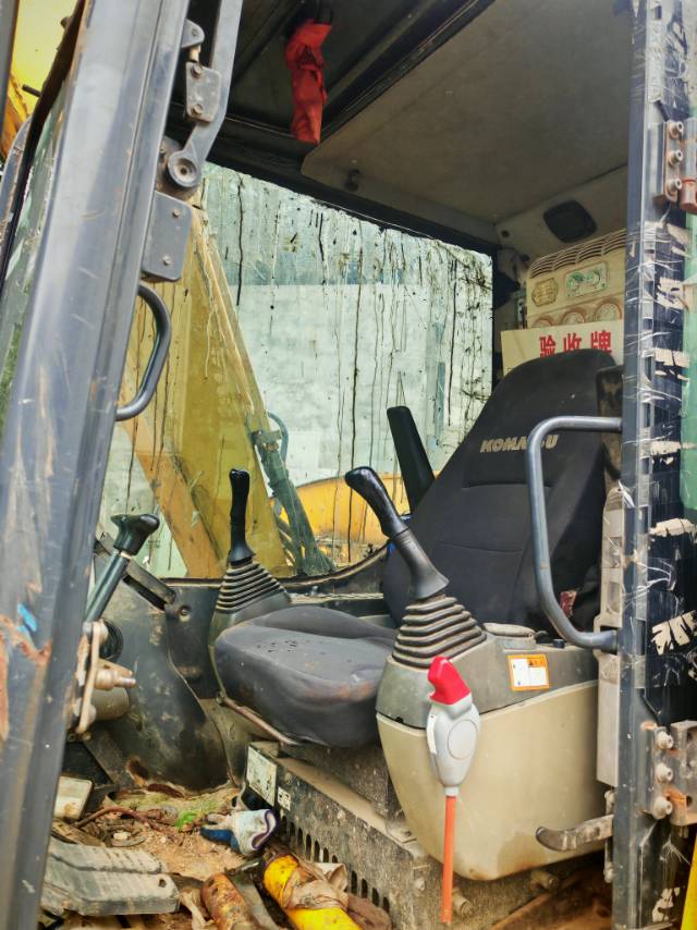 Buy Komatsu PC70-8 Used Excavator / 6