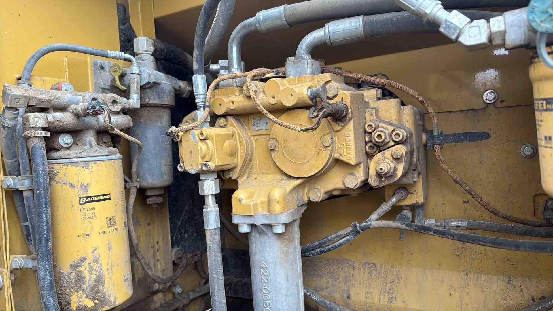 Buy Caterpillar 326D2 Used Excavator / 7