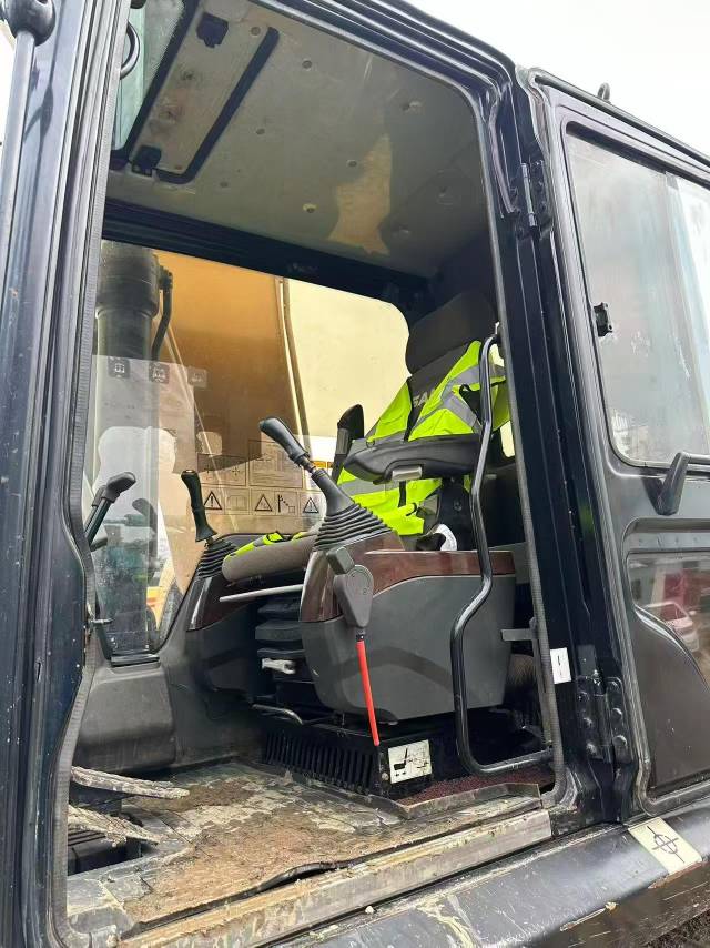 Buy Sany SY245H Used Excavator / 2