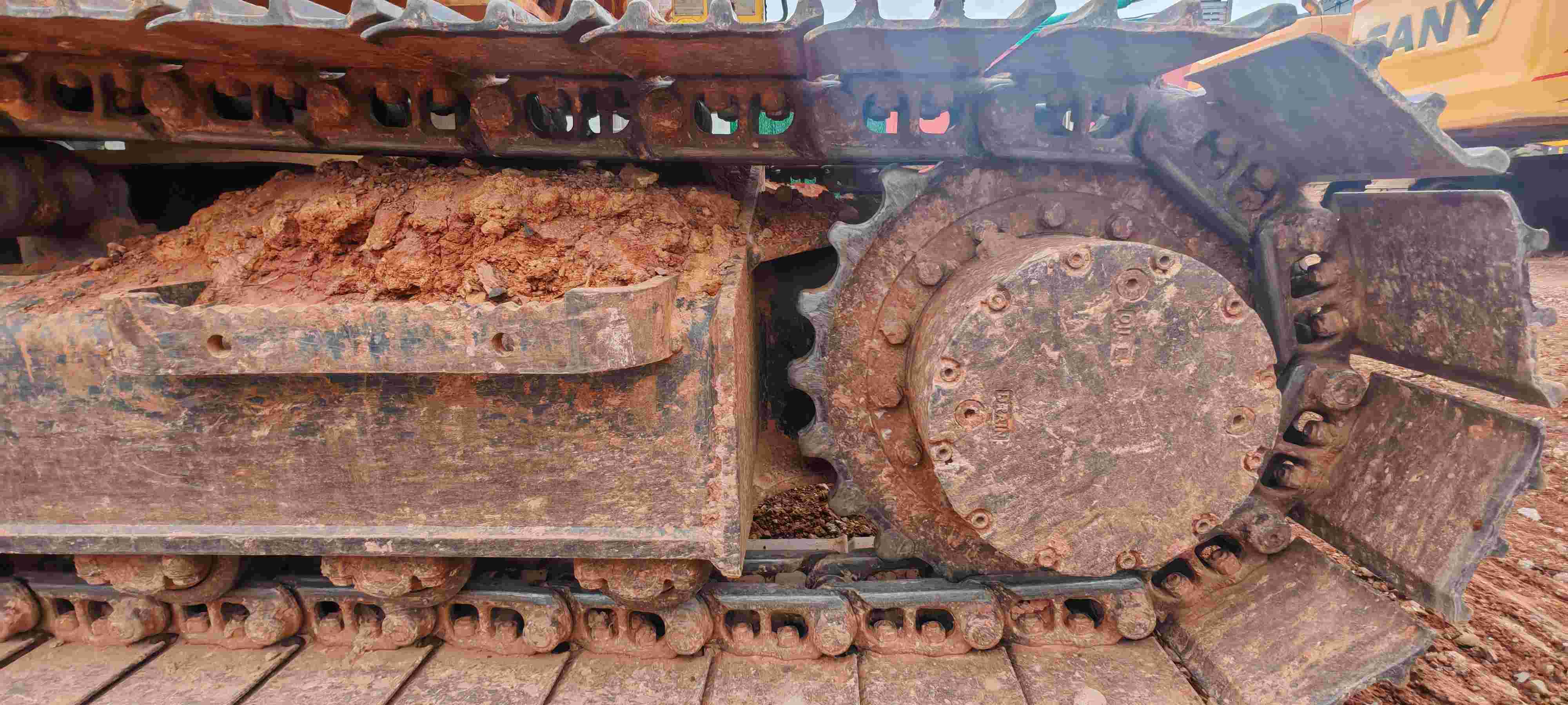 Buy Komatsu PC130-7 Used Excavator / 13