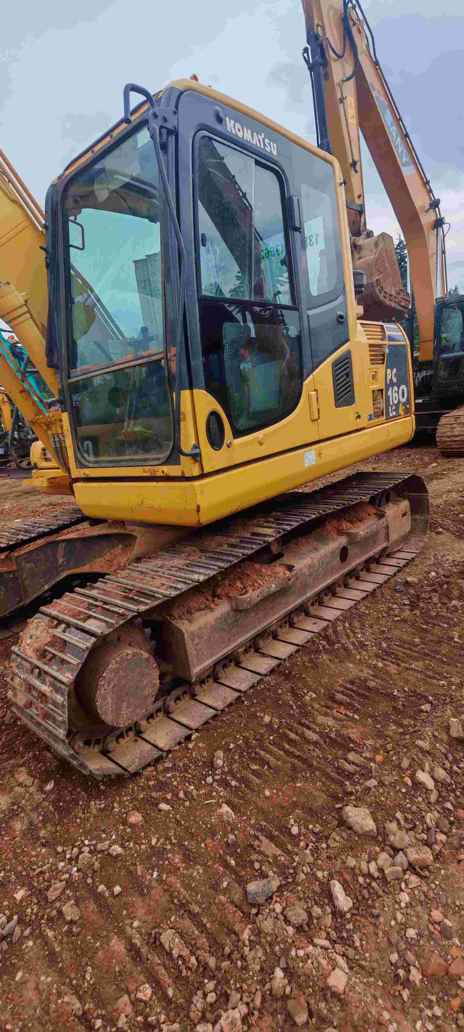Buy Komatsu PC130-7 Used Excavator / 2