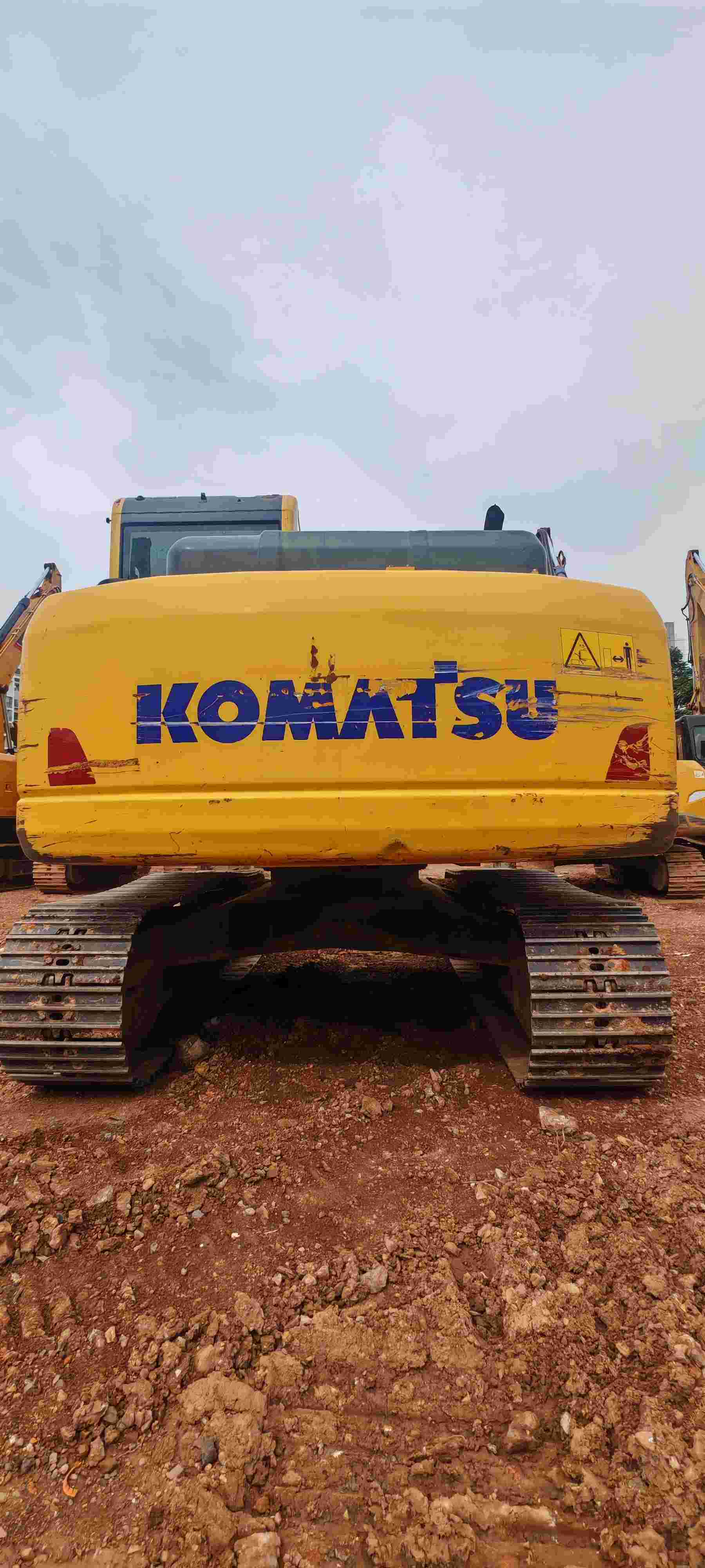 Buy Komatsu PC130-7 Used Excavator / 9