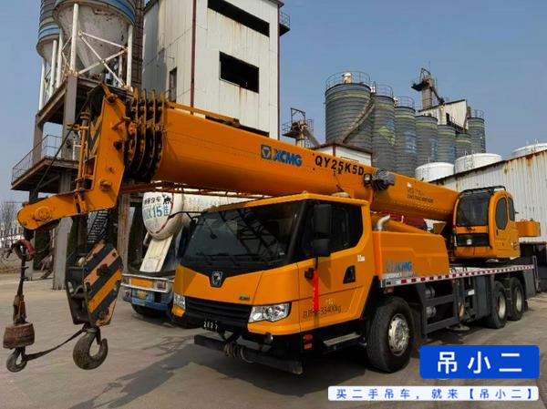 Buy XCMG 25K5D Used Crane / 3