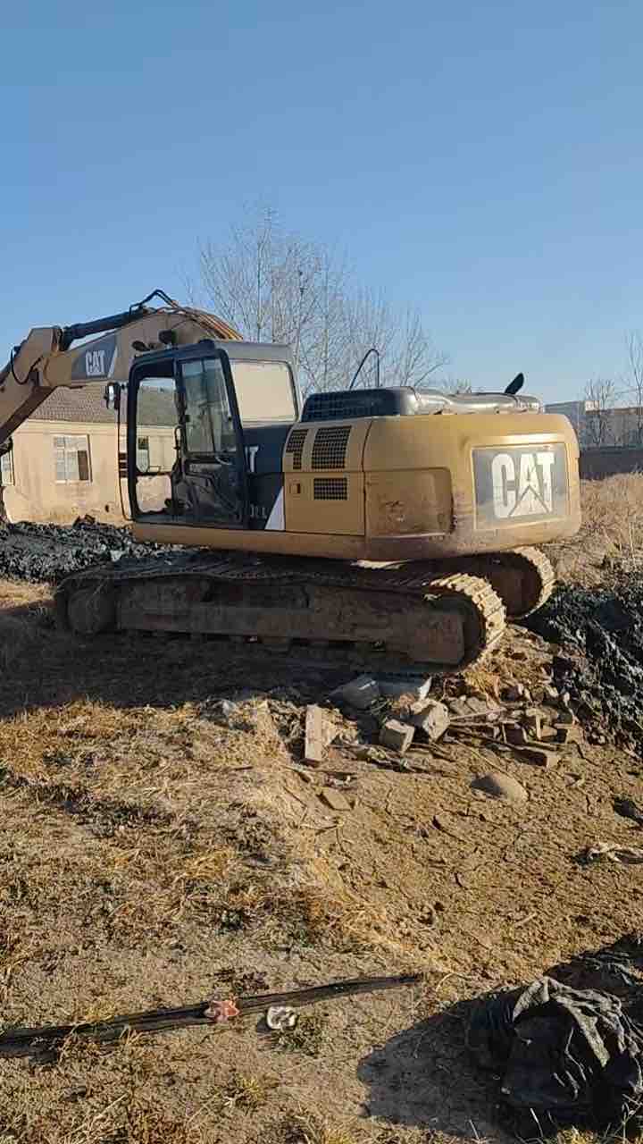 Buy Caterpillar 323D Used Excavator / 2