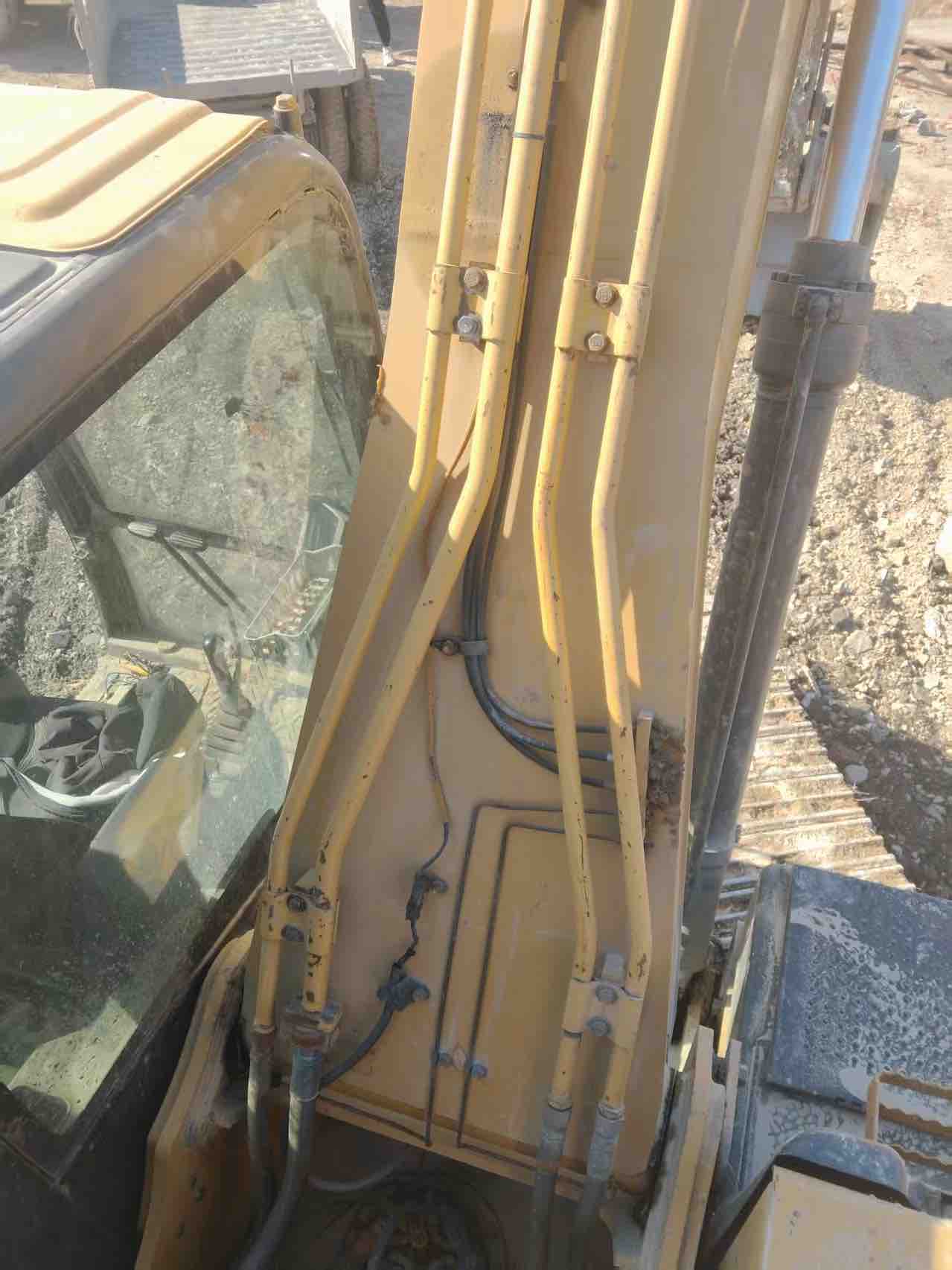 Buy Caterpillar 323D Used Excavator / 7
