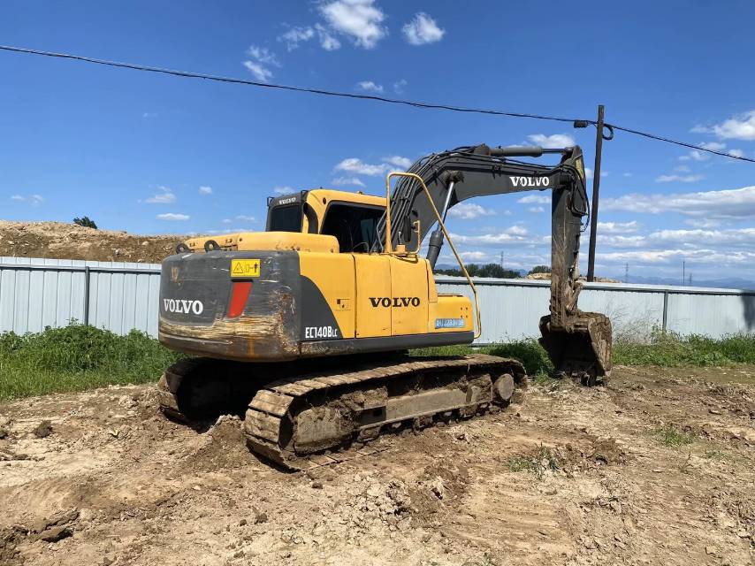 Buy Volvo EC140DL Used Excavator / 9