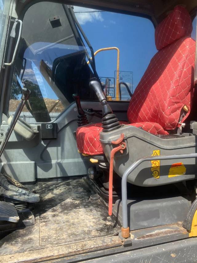 Buy Volvo EC140DL Used Excavator / 3
