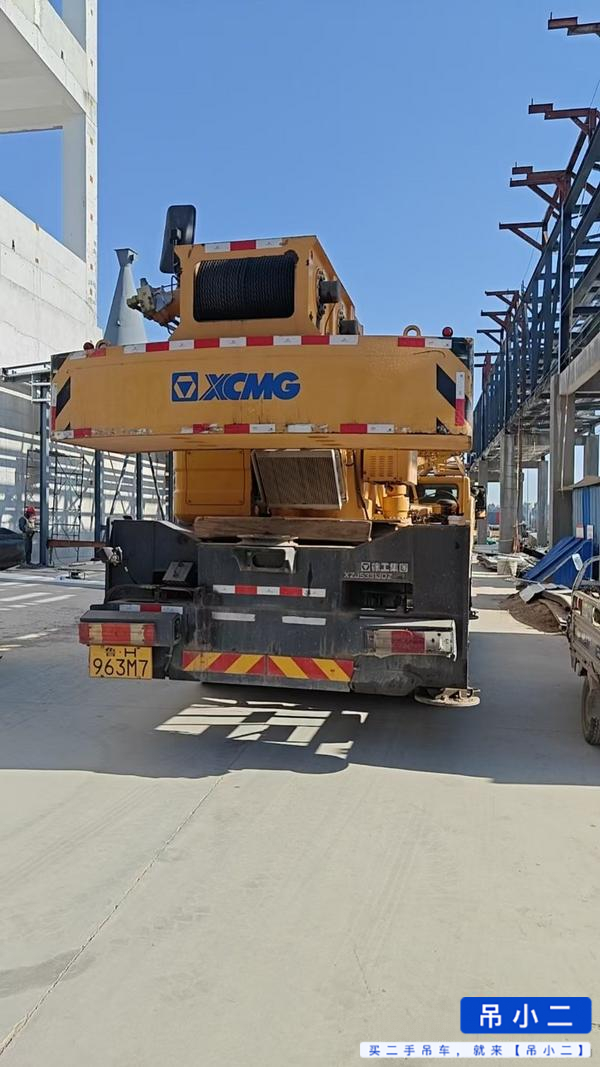 Buy XCMG QY25KC Used Crane / 2
