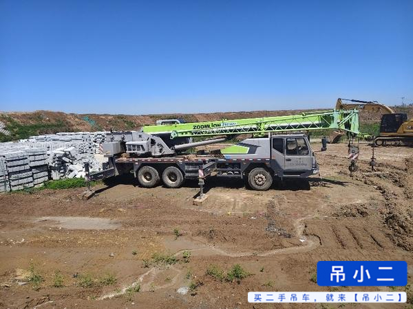 Купить Подержанный Кран Zoomlion ZTC201V551 / 2