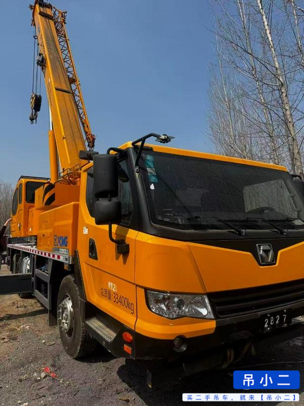 Buy XCMG 25K5D Used Crane / 2