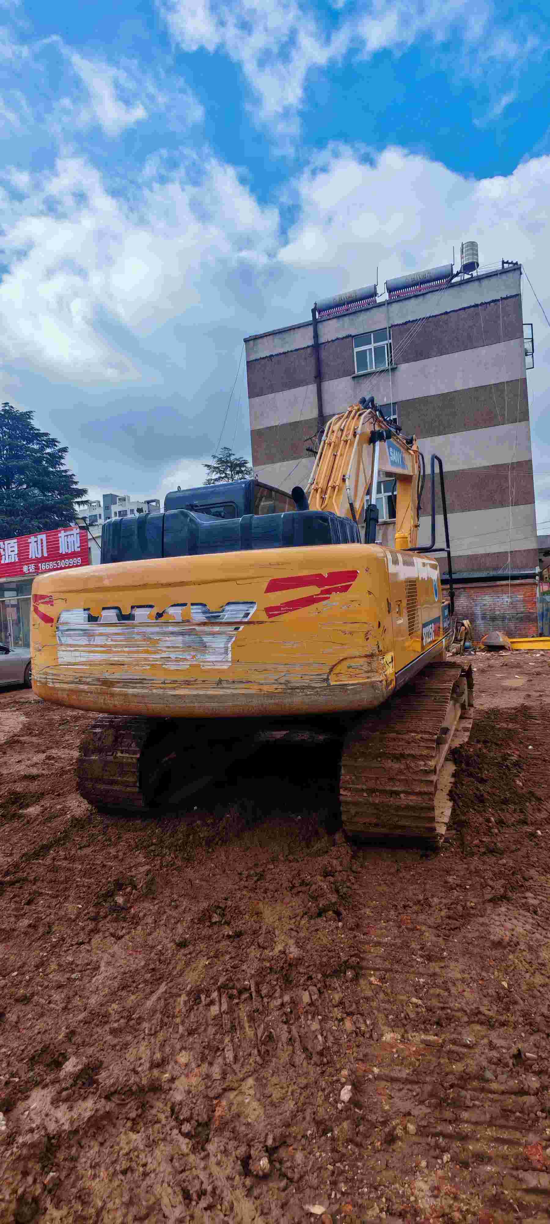 Buy Sany SY200C Used Excavator / 16 Buy Sany SY200C Used Excavator / 16