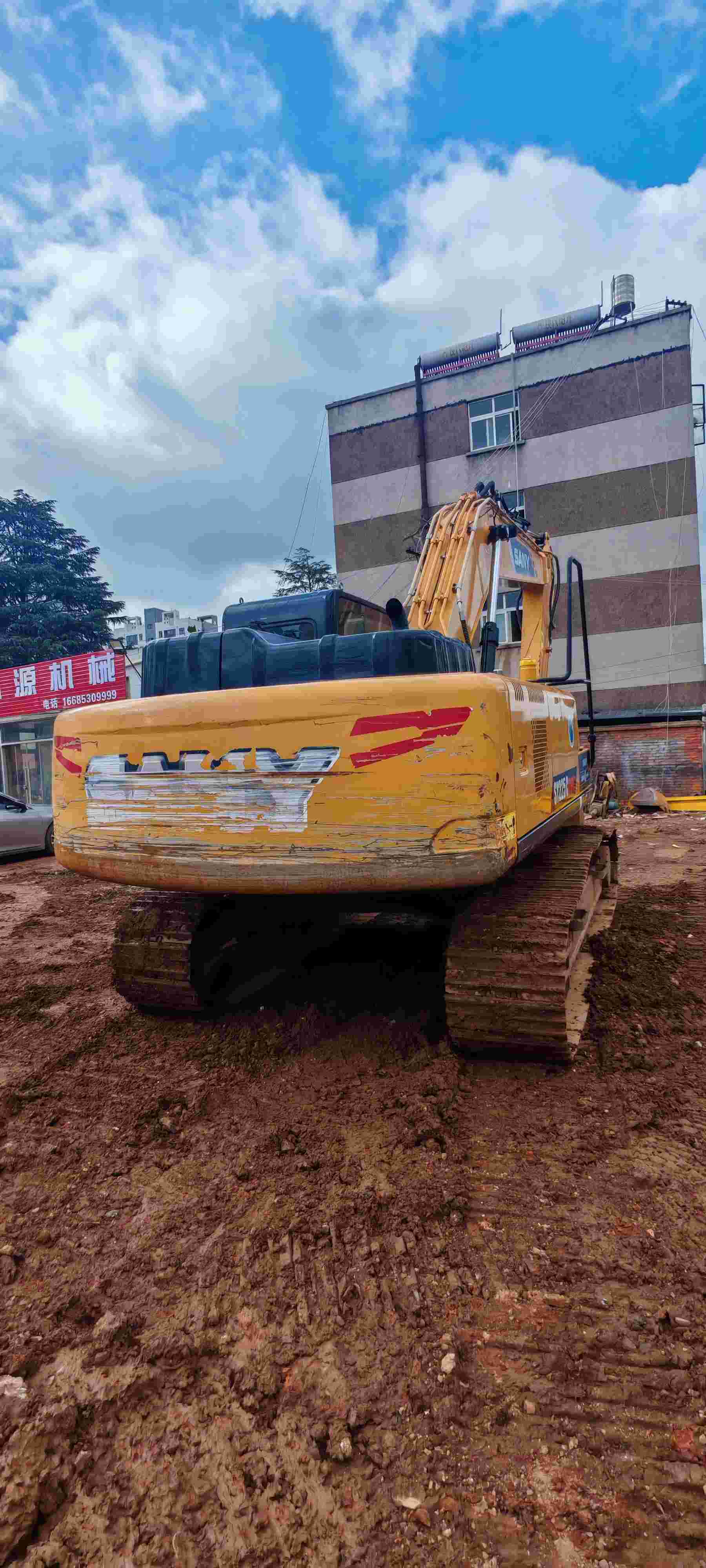 Buy Sany SY200C Used Excavator / 17 Buy Sany SY200C Used Excavator / 17