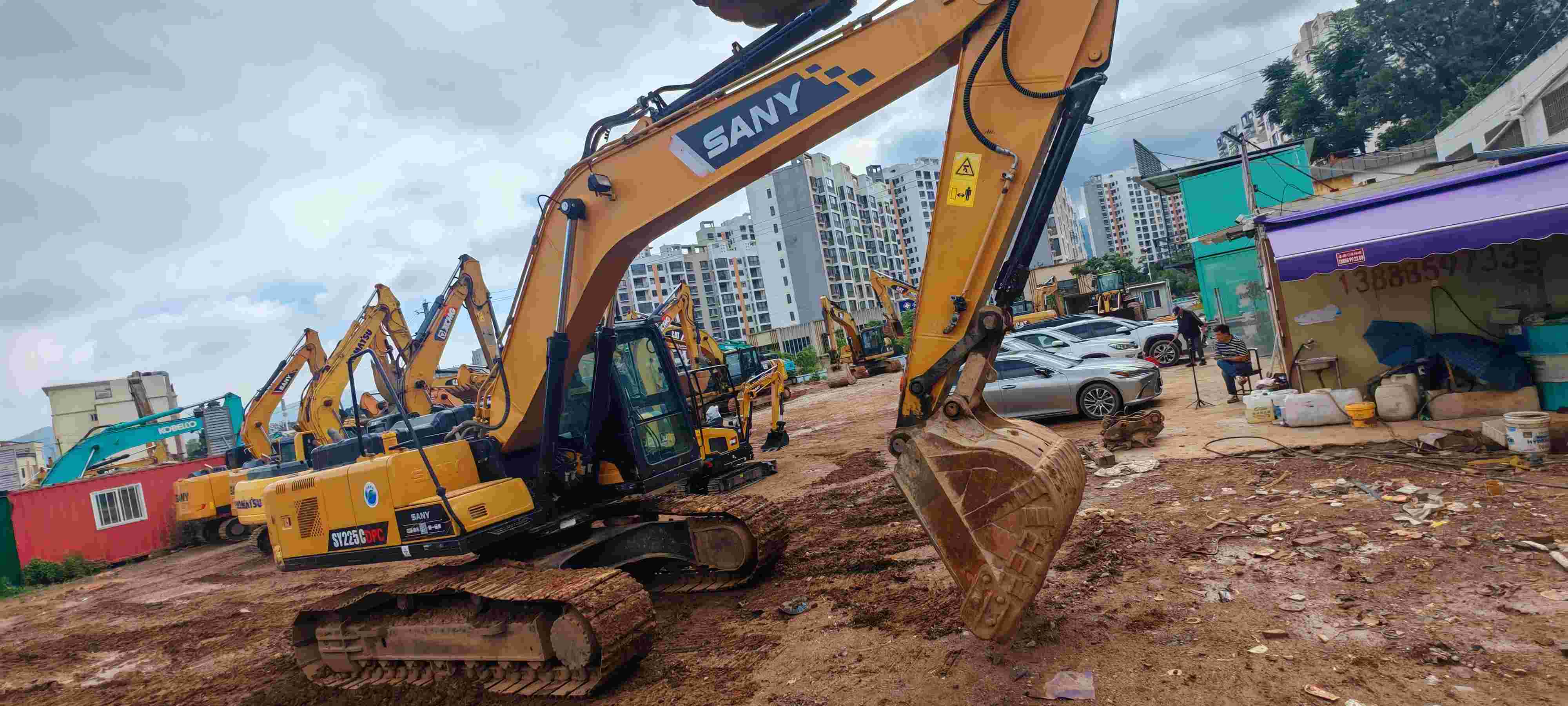 Buy Sany SY200C Used Excavator / 2 Buy Sany SY200C Used Excavator / 2