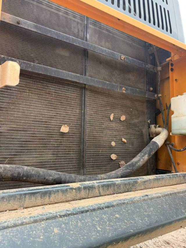 Buy Hyundai Used Excavator / 4
