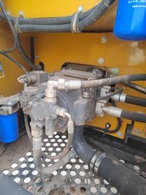 Buy XCMG 150D Used Excavator / 4 Buy XCMG 150D Used Excavator / 4