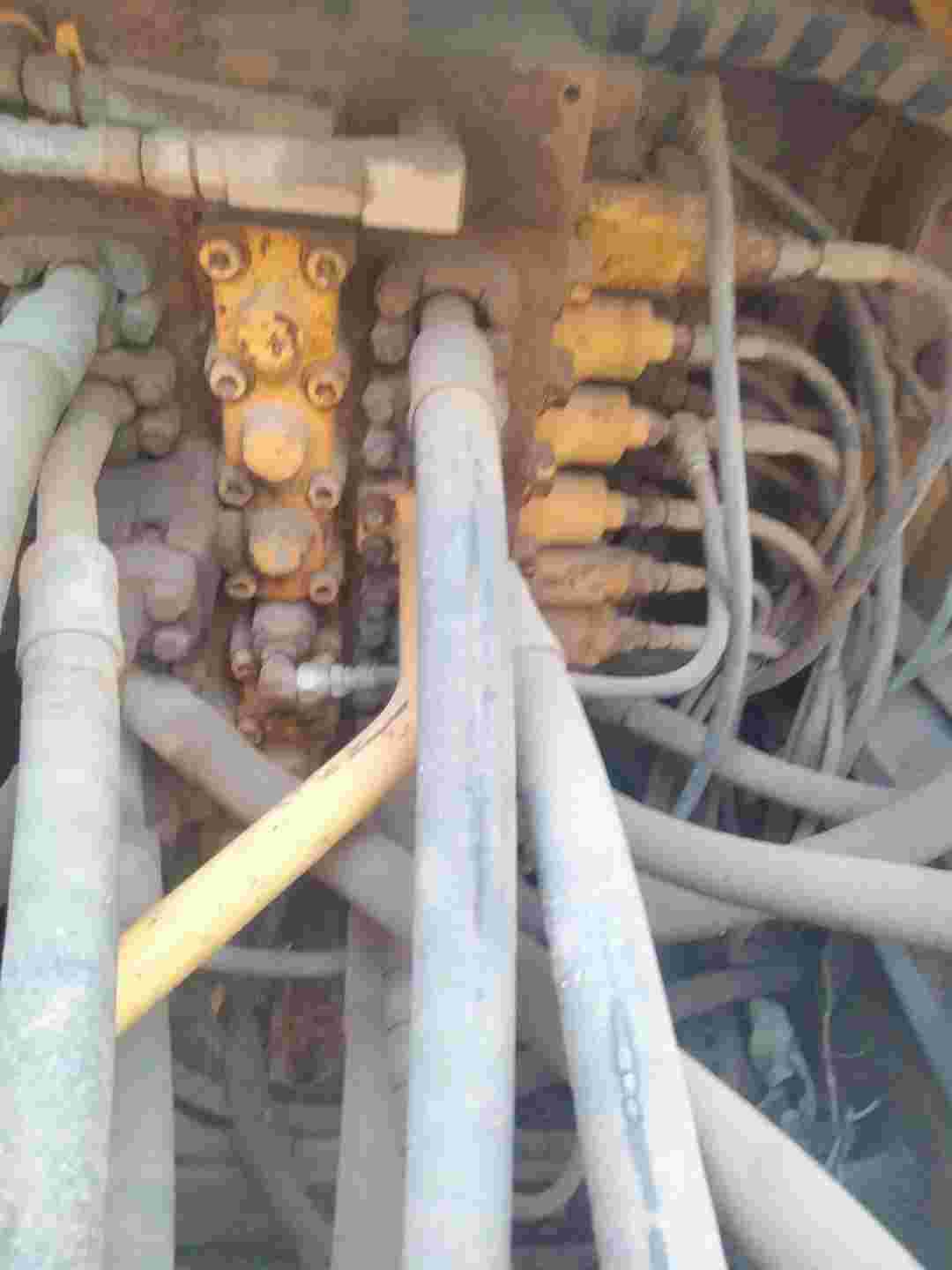Buy Komatsu PC200-8N1 Used Excavator / 2 Buy Komatsu PC200-8N1 Used Excavator / 2