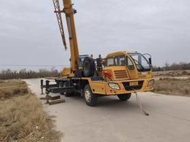 Buy XCMG QY16B.5 Used Crane / 4 Buy XCMG QY16B.5 Used Crane / 4