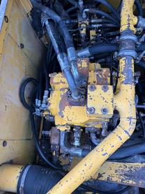 Buy Kato 820-6 Used Excavator / 7 Buy Kato 820-6 Used Excavator / 7