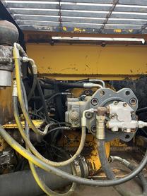 Buy Kato 820-6 Used Excavator / 6 Buy Kato 820-6 Used Excavator / 6